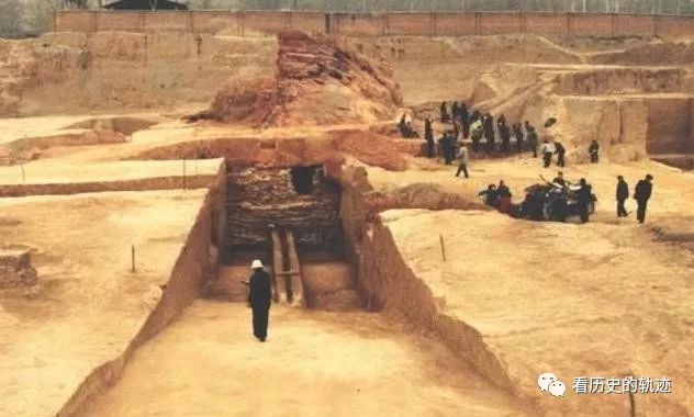 最新考古发掘揭示千年秘密的古墓探险之旅